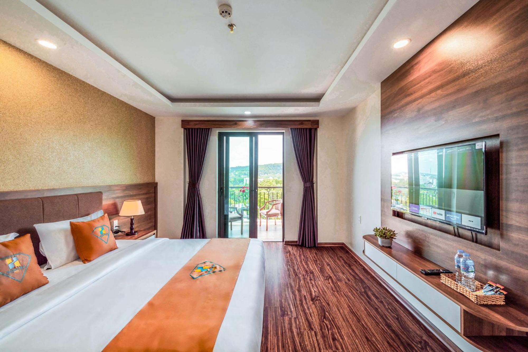 Night Sea Hotel Phu Quoc Room photo